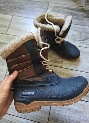 Зимние ботинки для непогоды