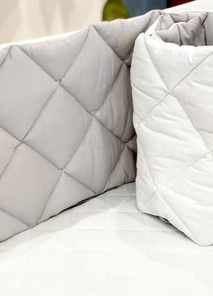 Бортик в детскую кроватку white&grey