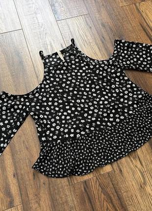 Блуза в квіти