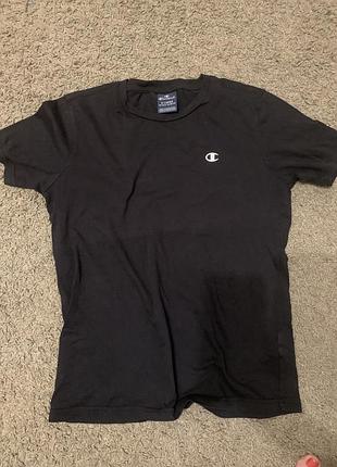 Футболка champion. размер s.
