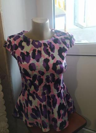 Футболка на 10 років 2