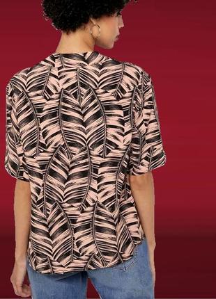 Стильная блузка "topshop" с растительным принтом. размер uk12/eur40.2 фото