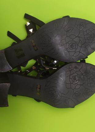 Босоножки на устойчивом каблуке чёрные juliet, 40,5 фото