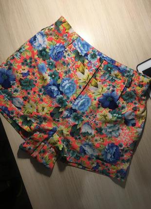 Цветочные шорты topshop fluro floral print shorts7 фото