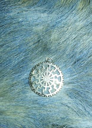 Слов'янський оберіг чорне сонце