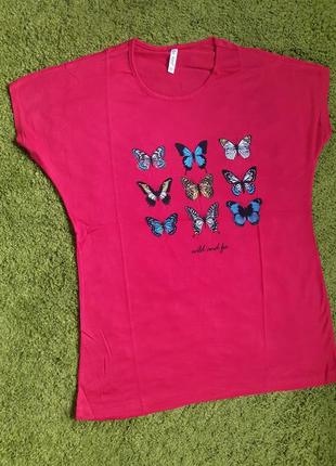 Летняя женская футболка бабочки красная большие размеры 48 - 568 фото