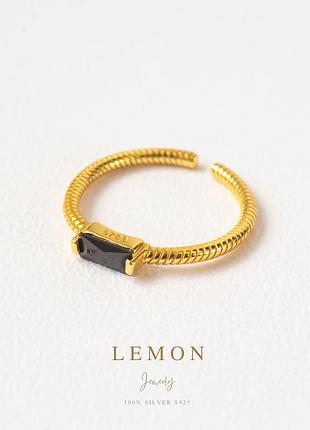 Срібна каблучка s 925 в позолоті au 585 з оніксом