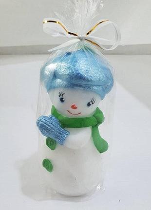 Снеговик няша голубая шапка / свеча новогодняя 9x4 см1 фото