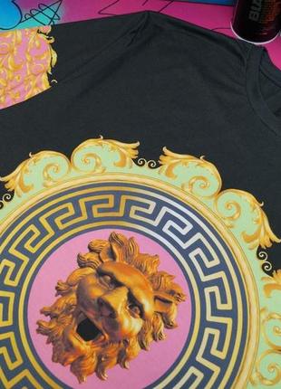 Подовжена футболка принт елементи бароко, класицизму з поп-артом та глем-роком9 фото