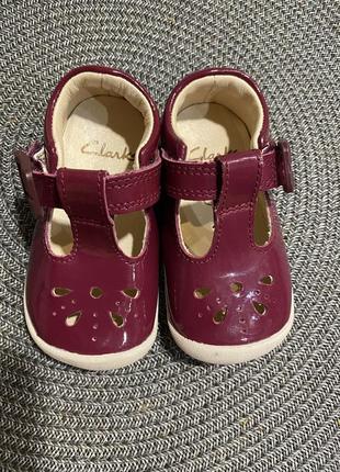 Шкіряні туфельки, сандалики clark's
