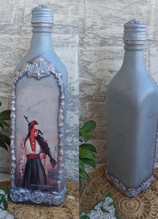 Декор подарункової пляшки.