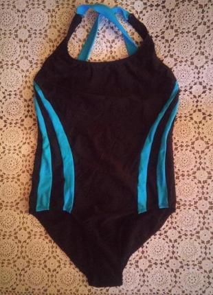 Черный купальник с голубыми вставками