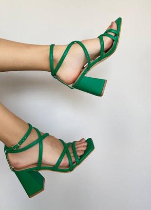 Босннодки на каблуке зелёные женские2 фото