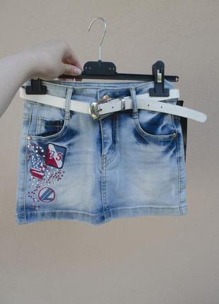 Джинсова спідниця з ременем