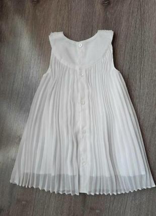 Нарядное платье сукня плиссе белое,3-6 месяцев2 фото