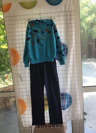 Трикотажный спортивный костюм для девочек