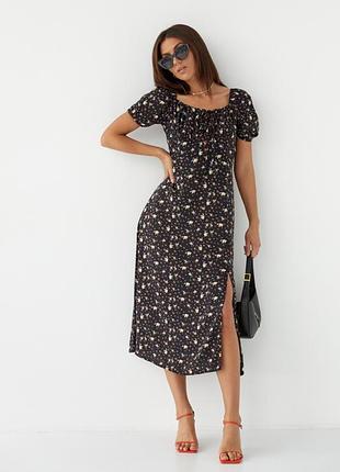 Літнє плаття-міді з зав'язками на грудях