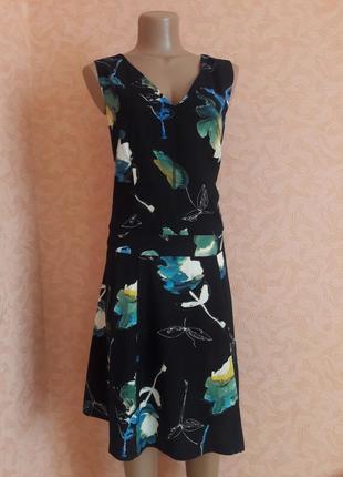 Модное платье большого размера