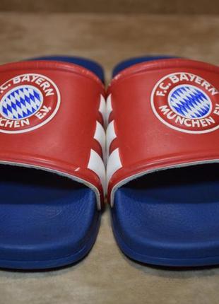 Шльопанці сланці adidas slippers adilette fc bayern münchen. італія. оригінал. 37 р./23 див.2 фото