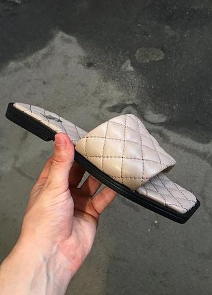 Жіноче взуття