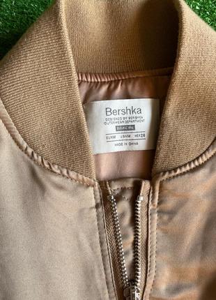 Куртка бомбер bershka2 фото