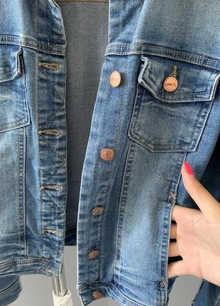 Джинсова курточка на ґудзики джинсовка6 фото