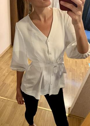 Біла блуза з поясом, біла сорочка