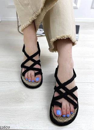 Стильні плетені літні босоніжки жіночі чорні