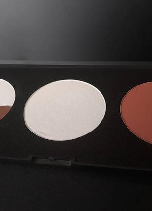 Румяна/хайлайтер/пудра в палитре rosebud contour palette - medium/dark complexion