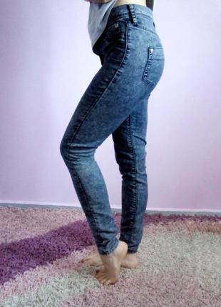 Отличные темные варенки, летние тонкие синие джинсы2 фото