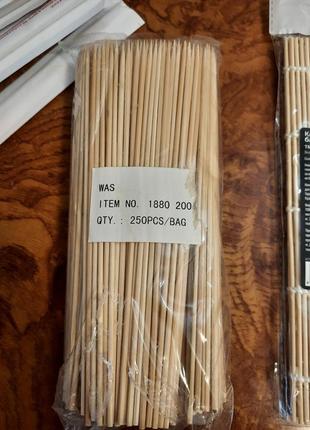 Бамбуклвый килимок для суші і дерев'яні шпажки довгі.4 фото