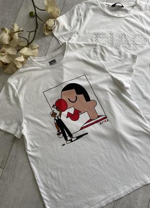 Фирменная белая базовая футболка оверсайз прямого кроя в стиле зара манго с принтом