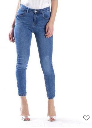 Вузькі джинси італія