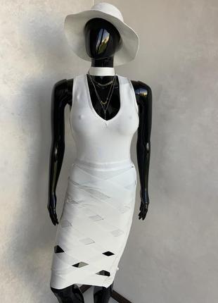 Missguided супер эффектное бандажное платье с утяжкой3 фото