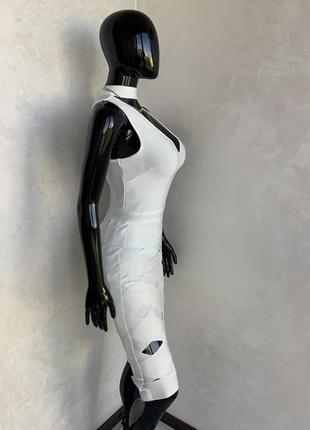 Missguided супер эффектное бандажное платье с утяжкой8 фото