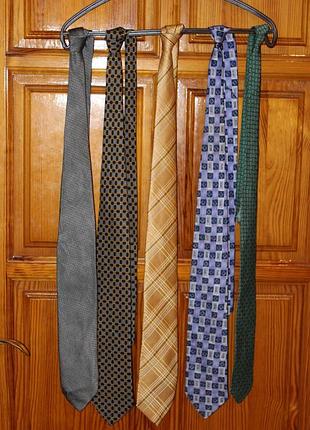Галстуки фирменные в идеальном состоянии