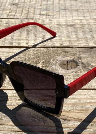Красные черные солнцезащитные женские очки полароиды