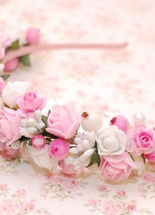 Обруч обідок вінок на голову з білими і рожевими квітами1 фото