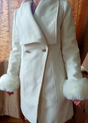 Кашемірове пальтечко