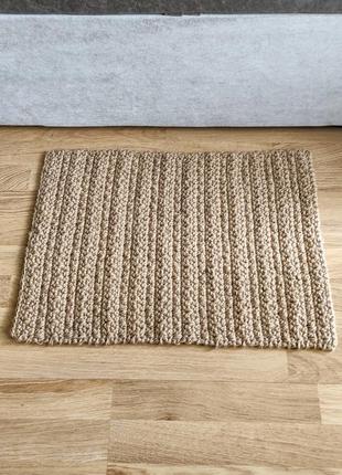 Маленький плетений килимок. килимок в ванну. вхідний килимок.