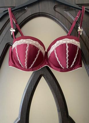 Шикарний, ажурний, бюстгальтер