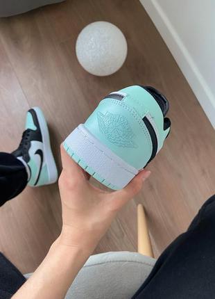 Женские кожаные кроссовки nike air jordan 1 low mint/black3 фото