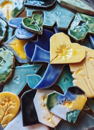 Брошь ручная работа керамика голубая желтая глина цветы2 фото