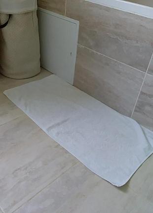 Махровий килимок/рушник у ванну1 фото