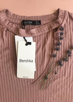 Футболка bershka