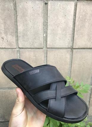 Чоловічі шкіряні шльопанці