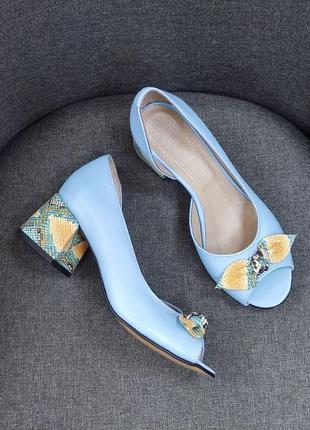 Эксклюзивные туфли из натуральной итальянской кожи с бантиком голубые6 фото