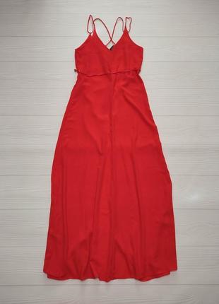 Довге червоне плаття під пояс з розрізом6 фото