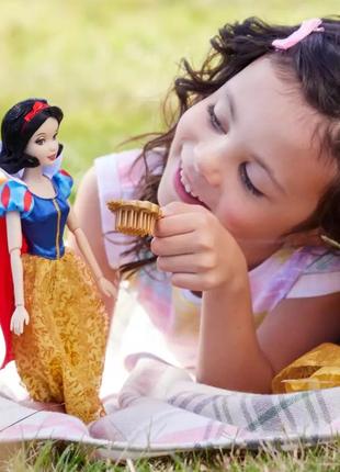 Лялька принцеса білосніжка з гребінцем дісней5 фото