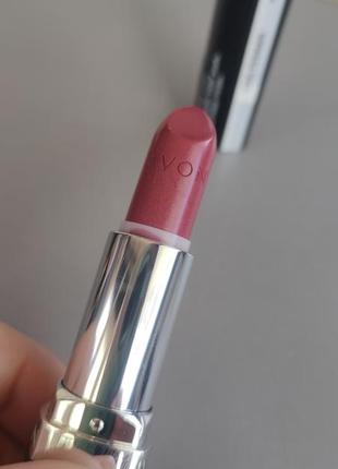 Губна помада від ейвон ультра avon chic lipstick2 фото